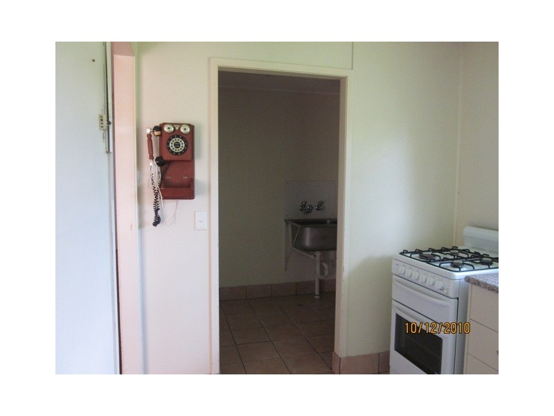 58 Queens Road, Kingston QLD 4114