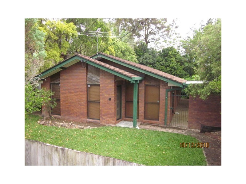 8 Juanita Grove, Springwood QLD 4127