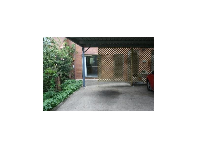 18/112 Queens Road, Kingston QLD 4114