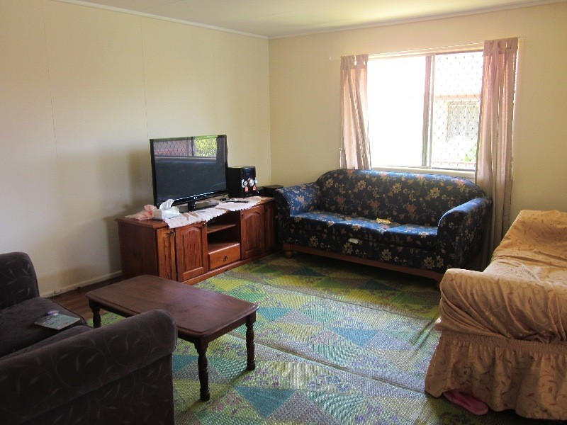 10  Cleopatra Street, Kingston QLD 4114