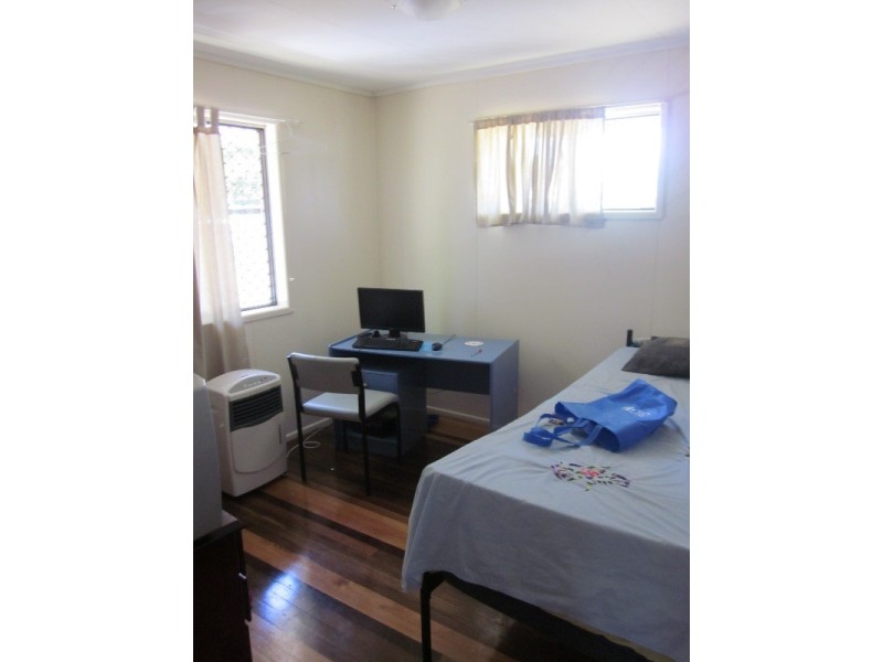 10  Cleopatra Street, Kingston QLD 4114