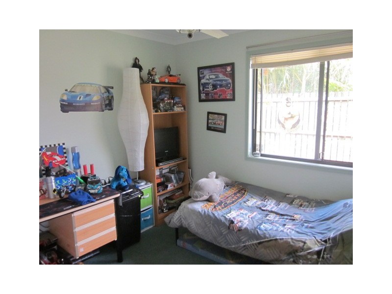 20 Nicole Place, Crestmead QLD 4132