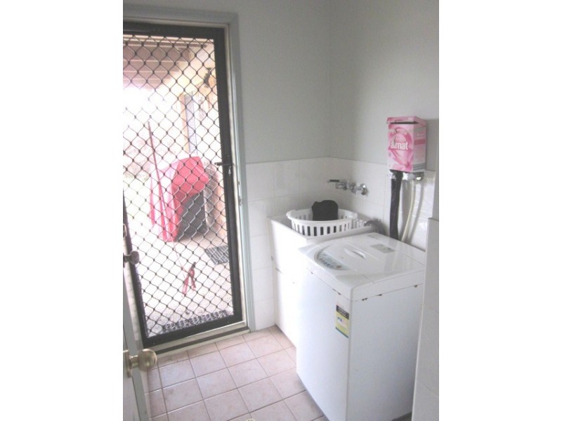 20 Nicole Place, Crestmead QLD 4132