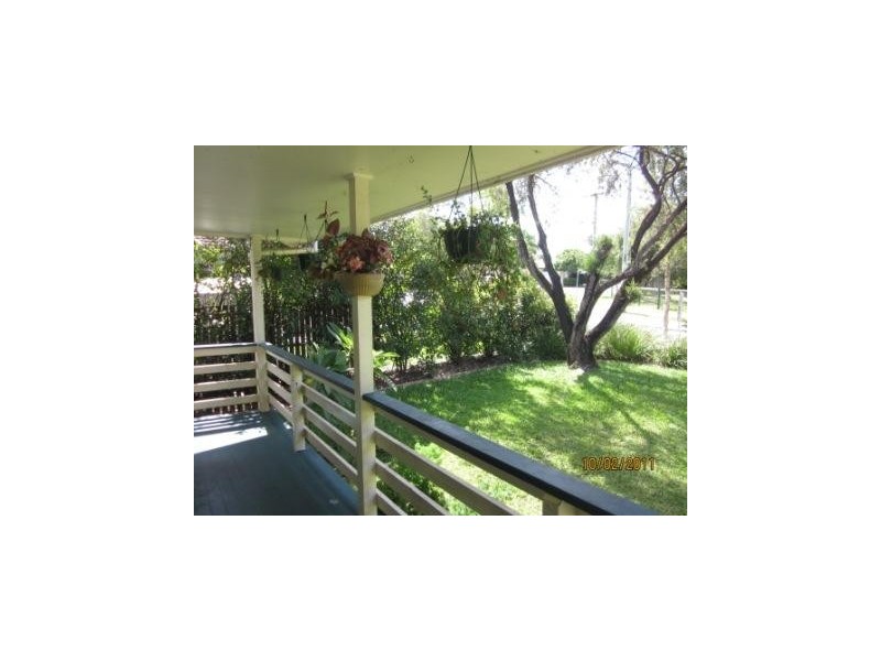 32 Moore Street, Logan Central QLD 4114