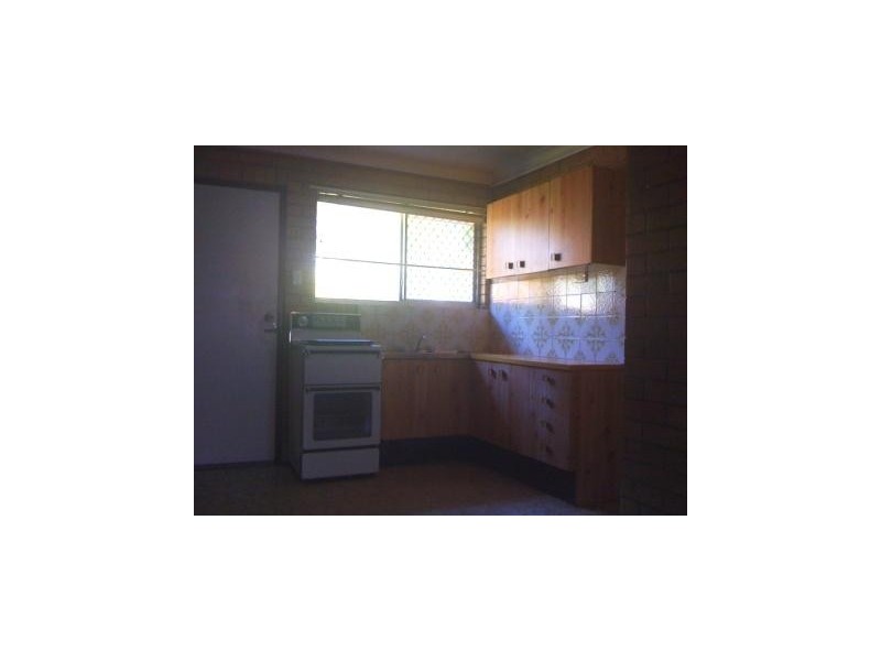 2/71 Station Road, Woodridge QLD 4114