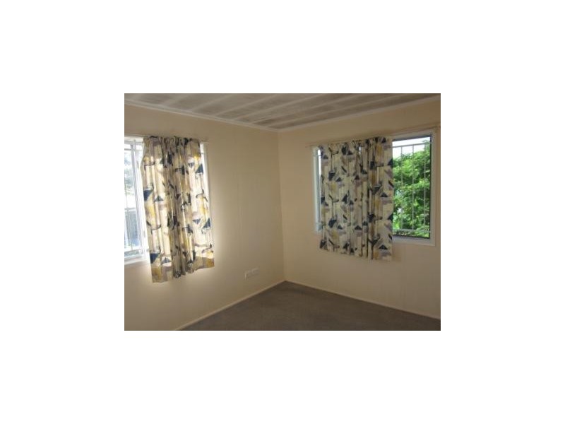 8 Ormesby Street, Woodridge QLD 4114