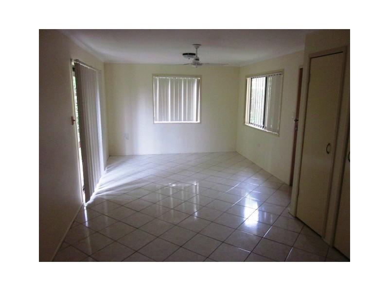 44 Jilbard Drive, Springwood QLD 4127