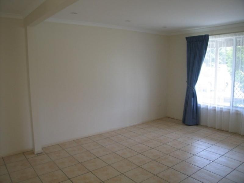 13 Kinloch Street, Daisy Hill QLD 4127