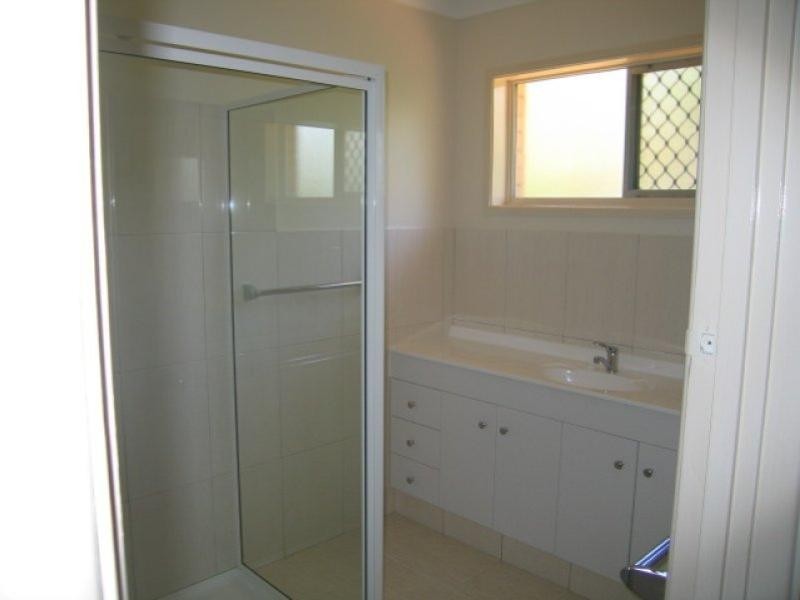 13 Kinloch Street, Daisy Hill QLD 4127