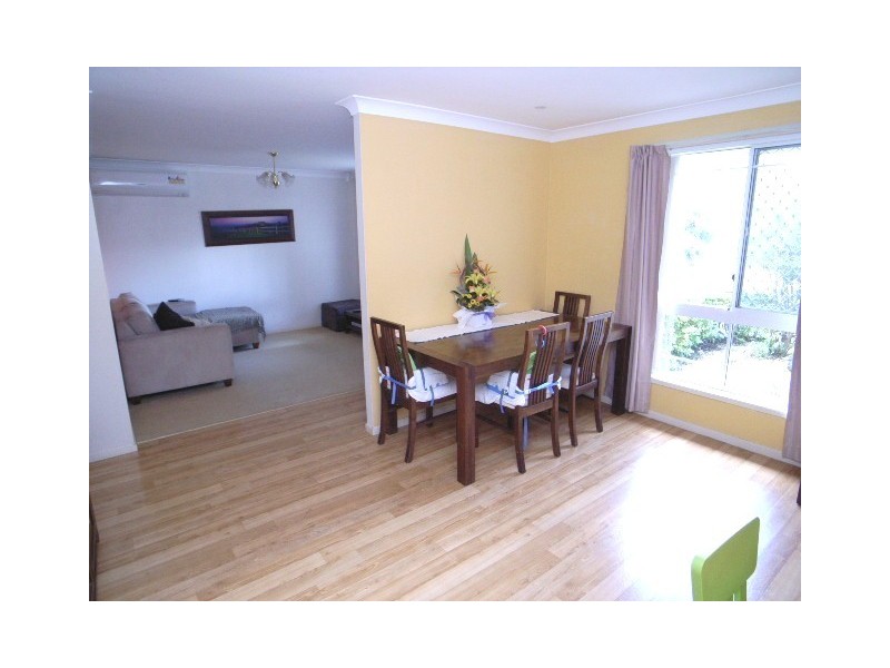 15 Buttercup Close, Meadowbrook QLD 4131