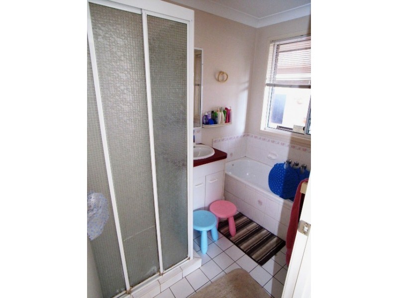 15 Buttercup Close, Meadowbrook QLD 4131