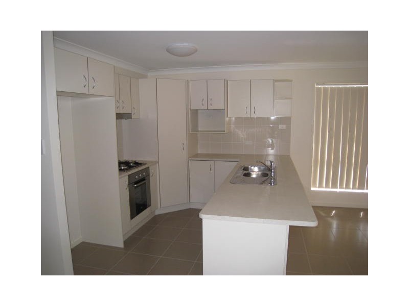 4/47 Queens Road, Kingston QLD 4114