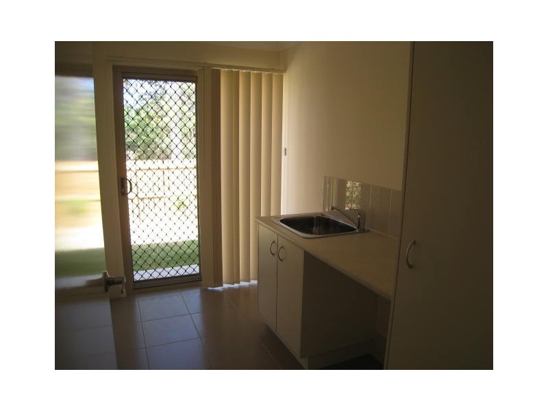 4/47 Queens Road, Kingston QLD 4114