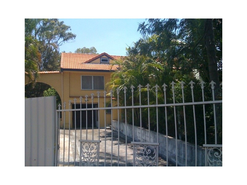 579 NEWNHAM ROAD, Upper Mount Gravatt QLD 4122