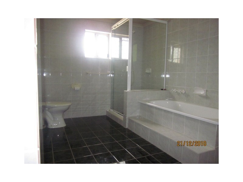 579 NEWNHAM ROAD, Upper Mount Gravatt QLD 4122