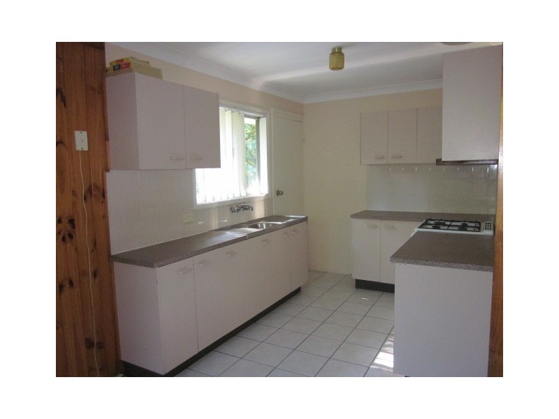 19 Ash Avenue, Woodridge QLD 4114