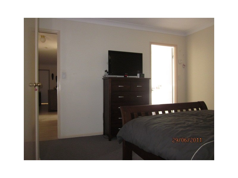 26 HANLON STREET, Tanah Merah QLD 4128