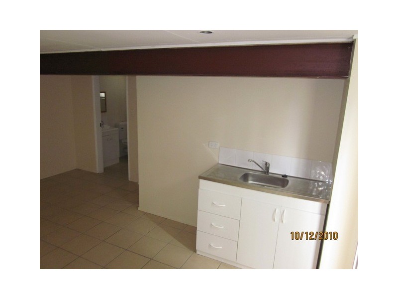 74 Mayes Avenue, Kingston QLD 4114