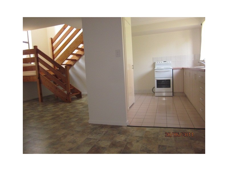 4 / 15  SMITH ROAD, Woodridge QLD 4114