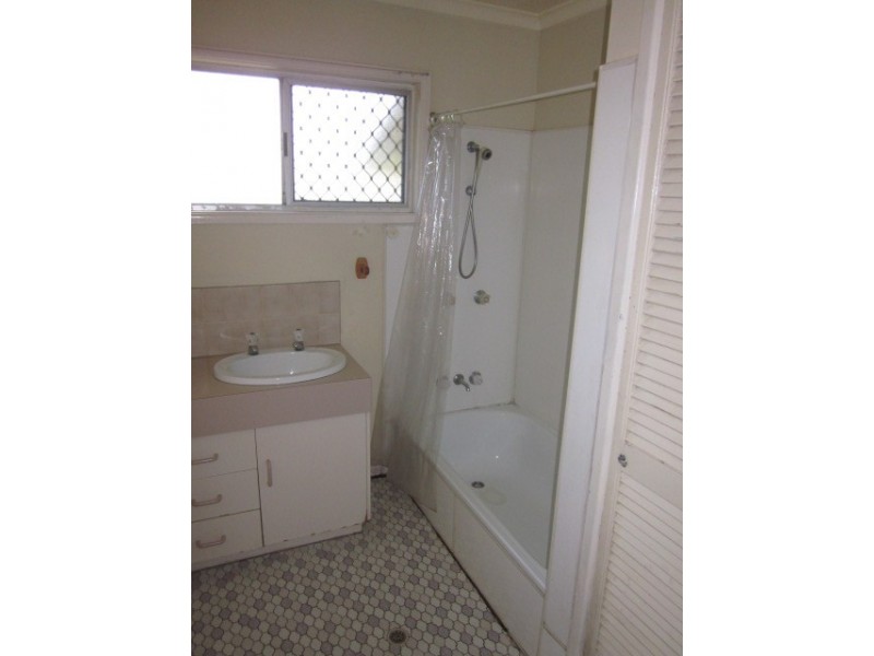 20 Paradise Road, Slacks Creek QLD 4127