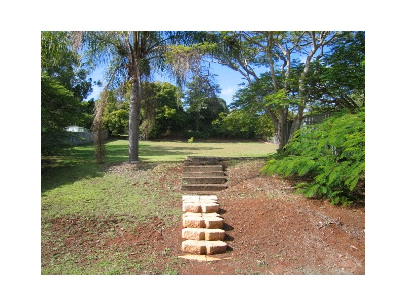 13 Kinloch Street, Daisy Hill QLD 4127