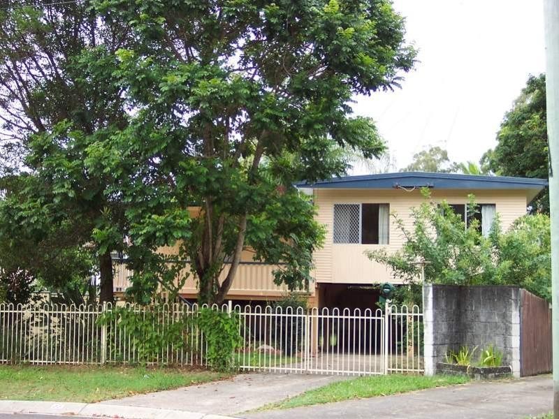 33 Spruce Street, Kingston QLD 4114