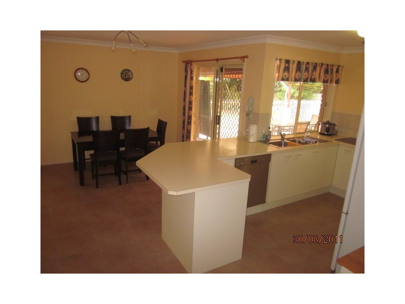 66 JOHN PAUL DRIVE, Daisy Hill QLD 4127