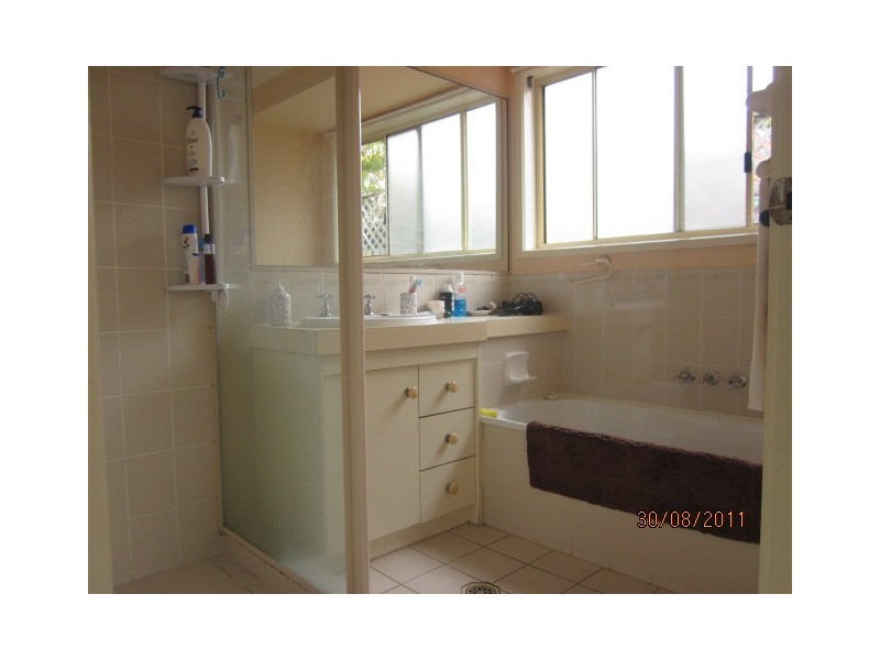 66 JOHN PAUL DRIVE, Daisy Hill QLD 4127