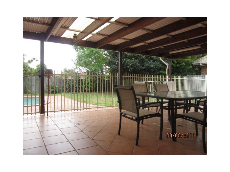 66 JOHN PAUL DRIVE, Daisy Hill QLD 4127