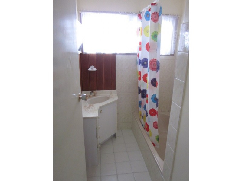 58 Clare Road, Kingston QLD 4114