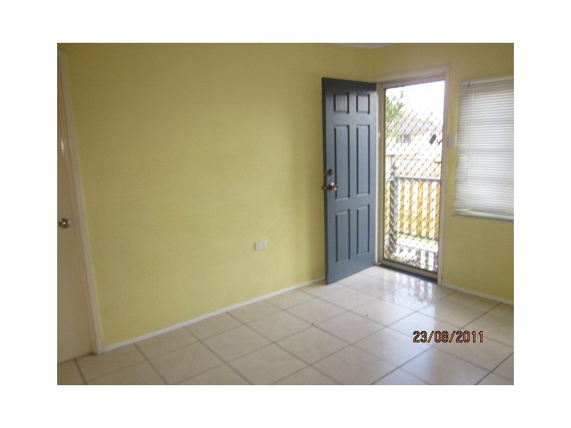 11 Stubbs Road, Woodridge QLD 4114