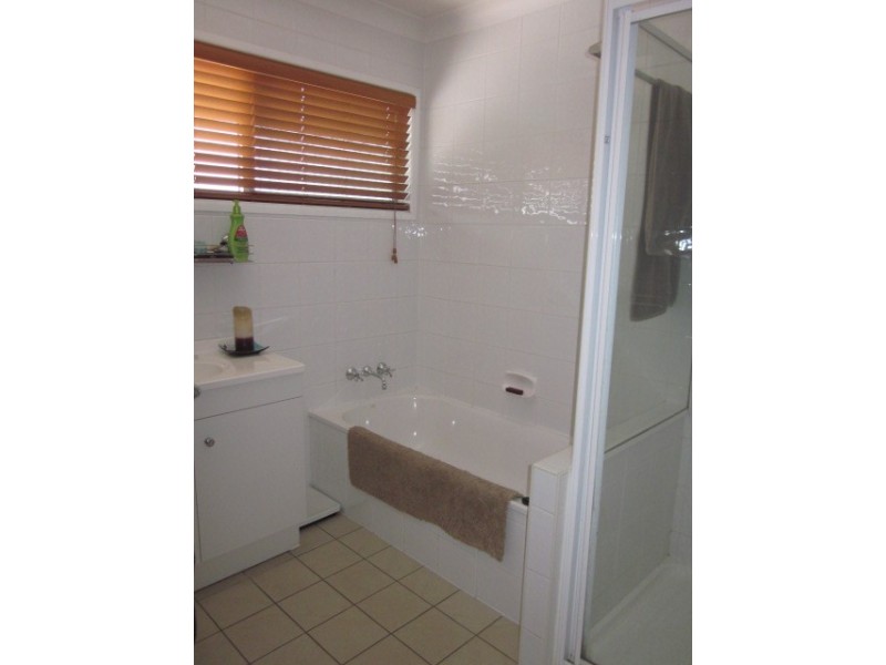 19 Kelvin Street, Woodridge QLD 4114
