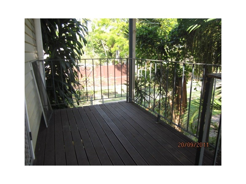 8 ELLEN STREET, Kingston QLD 4114