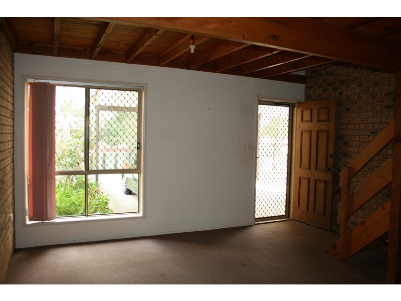 2/38 Charles Ave, Woodridge QLD 4114