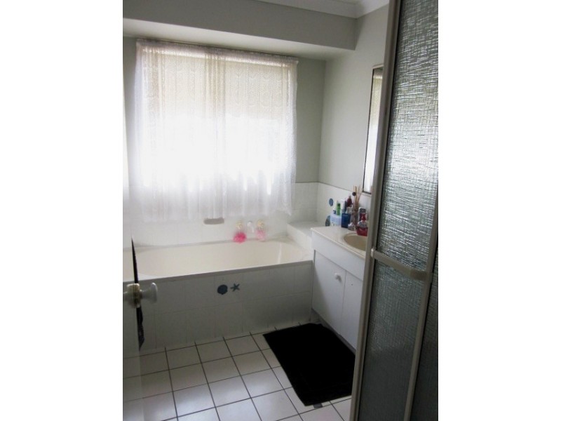 26 Lockerbie Court, Boronia Heights QLD 4124