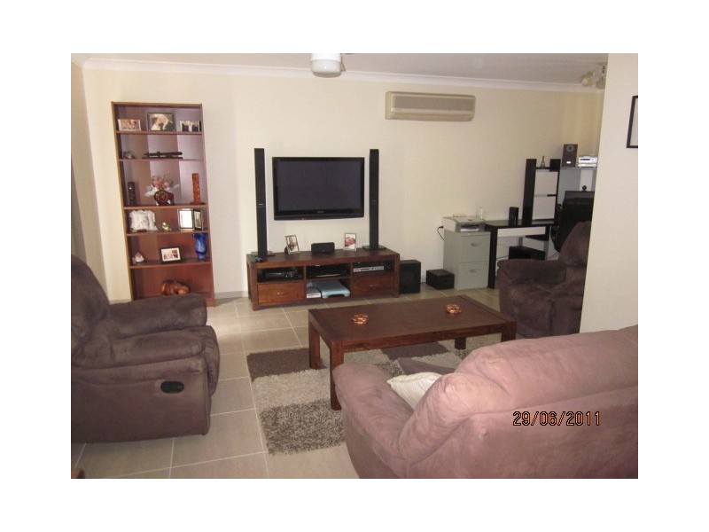 26 HANLON STREET, Tanah Merah QLD 4128