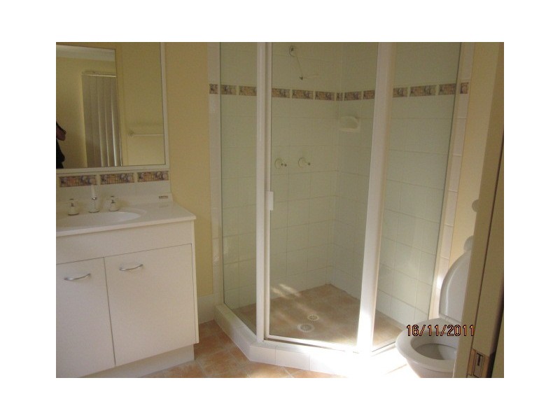 92 Watarrka Drive, Parkinson QLD 4115