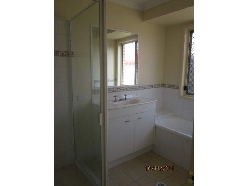 92 Watarrka Drive, Parkinson QLD 4115