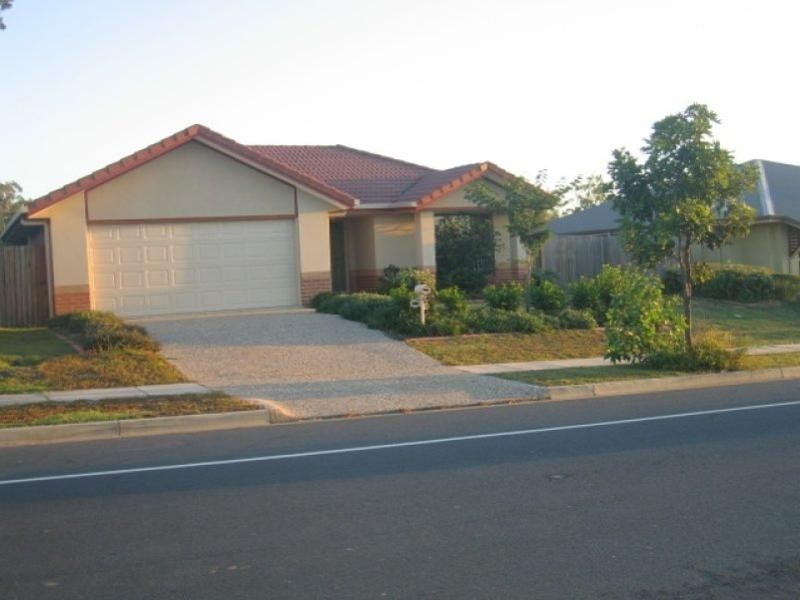 104 Wallum Drive, Parkinson QLD 4115