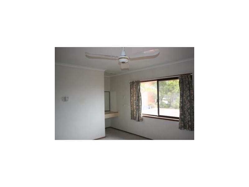 18/112 Queens Road, Kingston QLD 4114