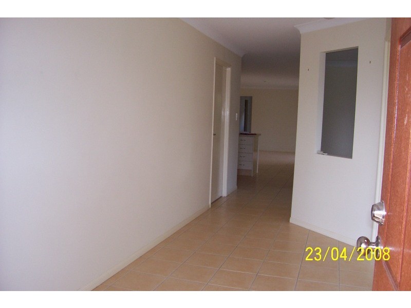 30 Naracoorte Place, Parkinson QLD 4115