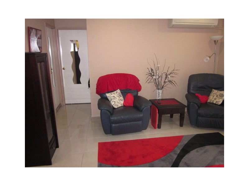 18/28 Defiance Road, Logan Central QLD 4114