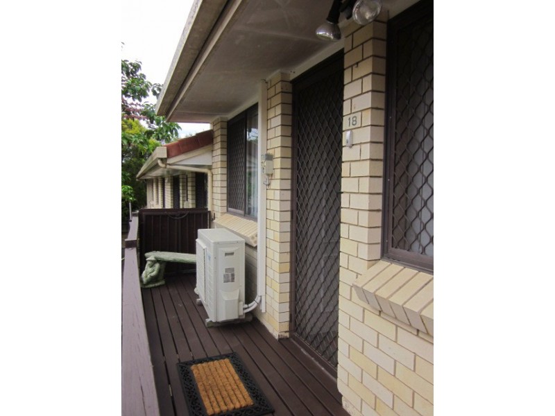 18/28 Defiance Road, Logan Central QLD 4114