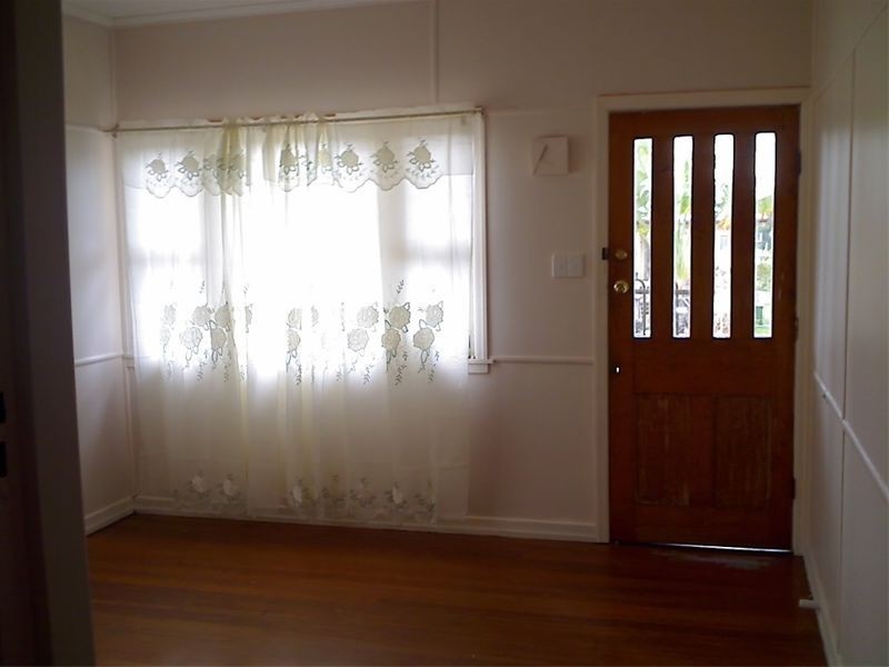 21 Old Logan Road, Gailes QLD 4300