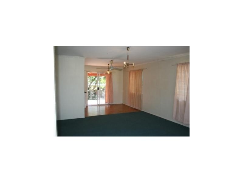 16 Lowanna Street, Slacks Creek QLD 4127