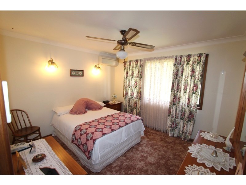 19 Lowanna Street, Slacks Creek QLD 4127