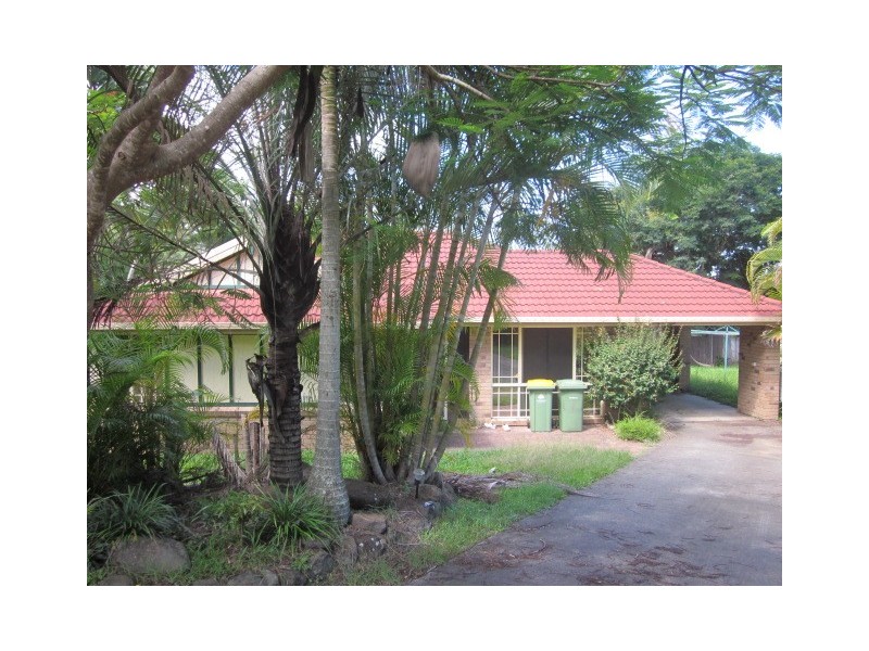 8 Warren Court, Loganlea QLD 4131