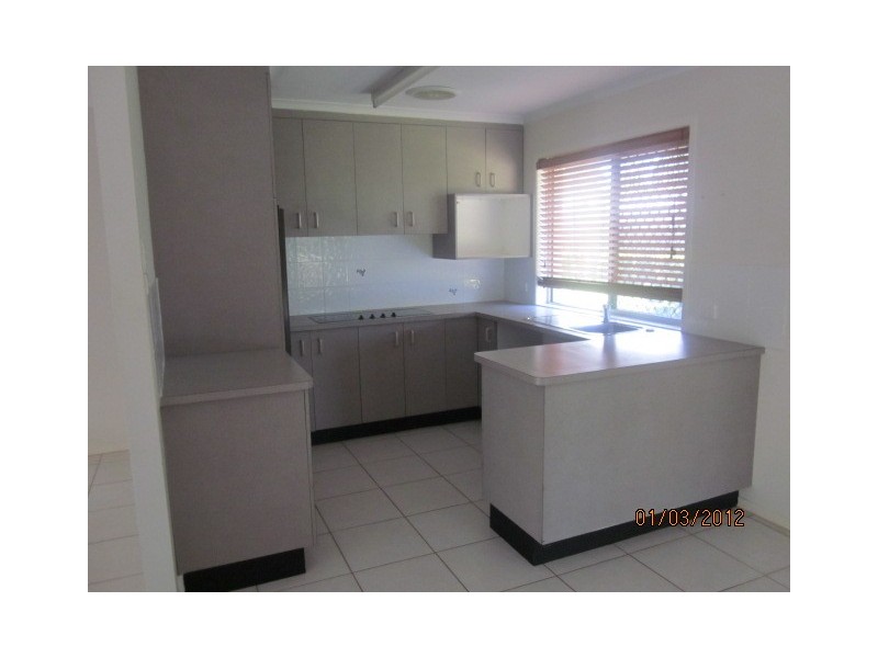 7 Emperor Court, Kingston QLD 4114