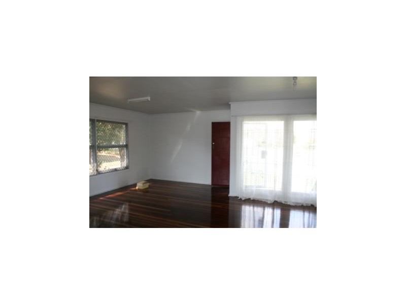 27 Madison Street, Woodridge QLD 4114