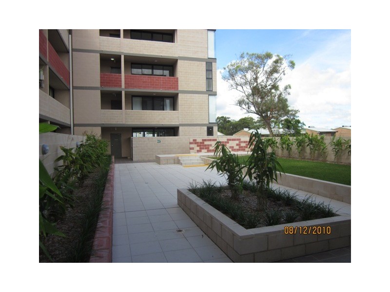 8/25 Blackwood Road, Logan Central QLD 4114